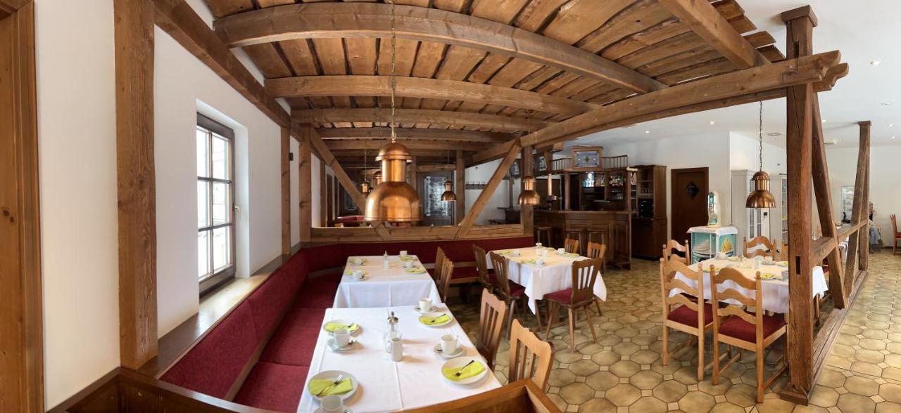 Landhotel Der Distelhof Mit Scheunencafe Dillstadt Екстериор снимка