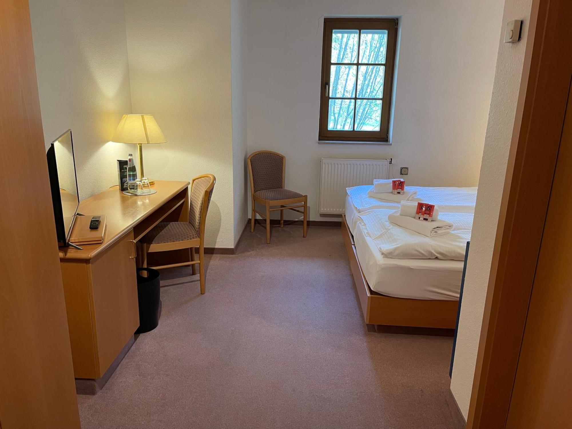 Landhotel Der Distelhof Mit Scheunencafe Dillstadt Екстериор снимка